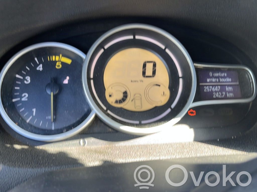 Megane III Megane  868856411R