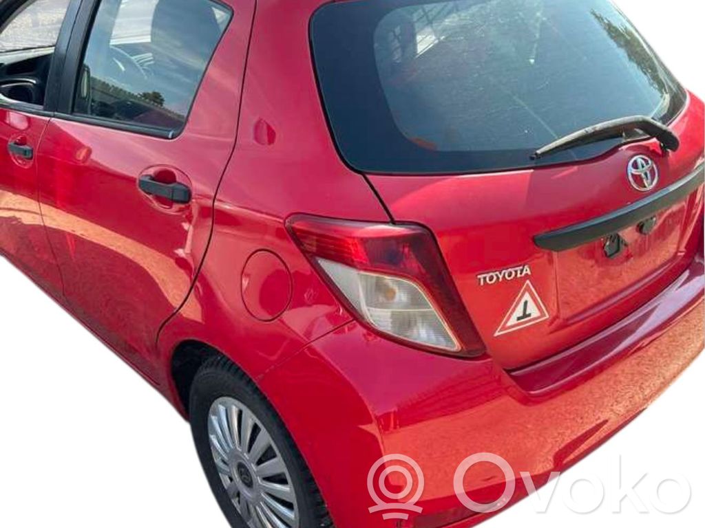 Yaris Yaris  7P1700