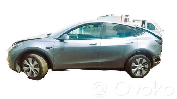 Model Y Tesla Model Y  1684435