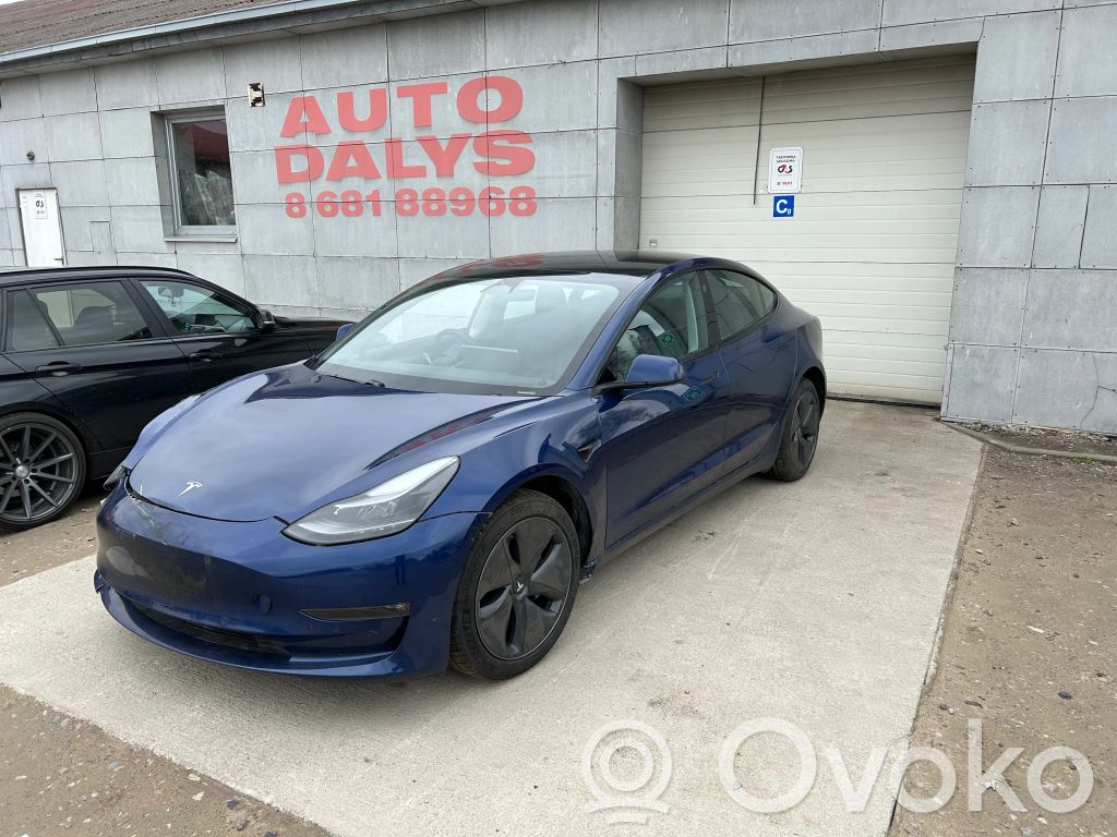 Model 3 Tesla Model 3  159848600D