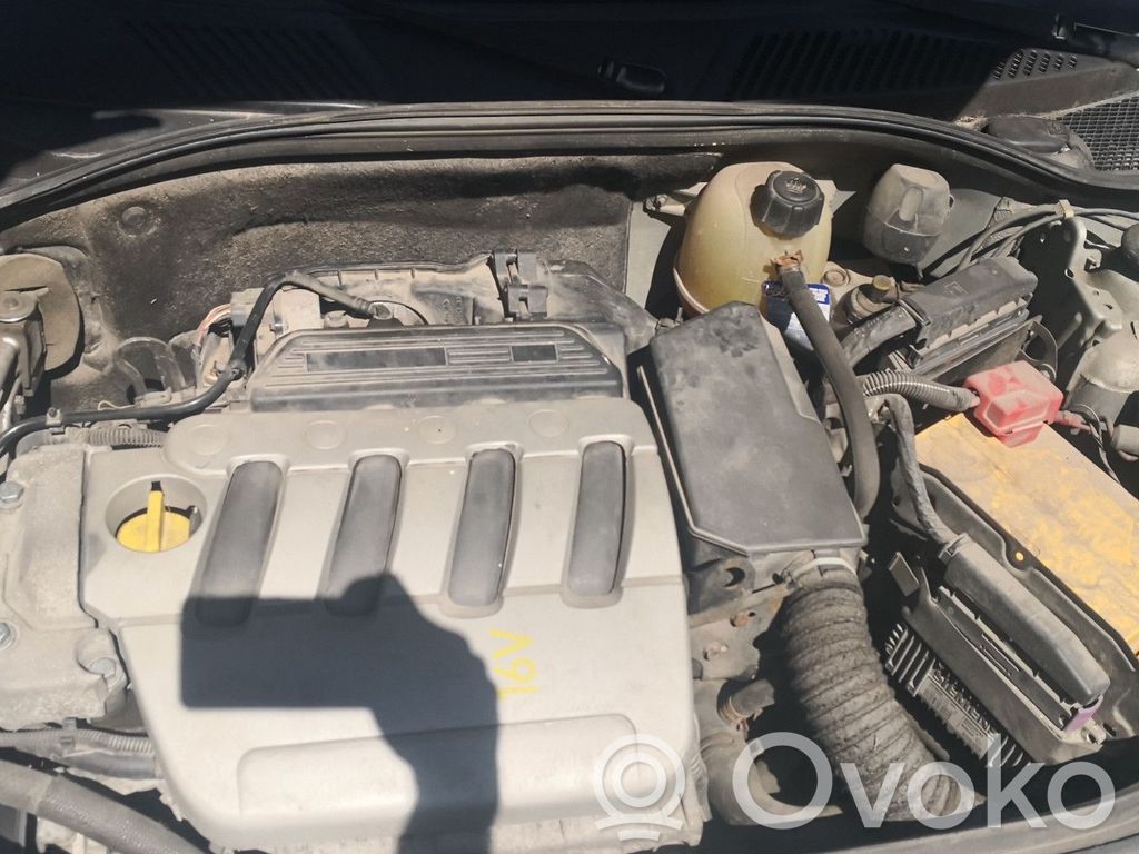 Clio II Clio  25601800