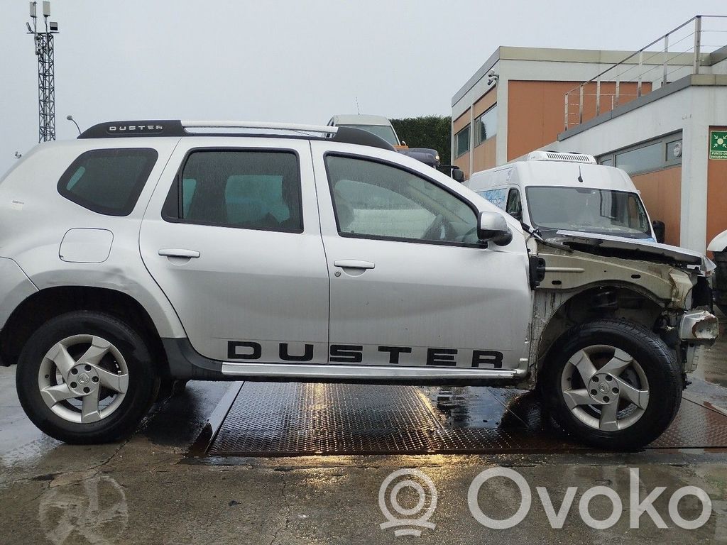 Duster Duster  905030010R