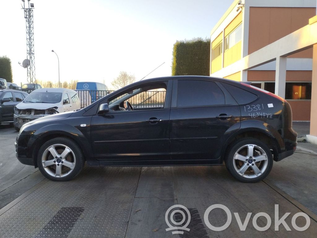Focus Focus  4M5T11000KB
