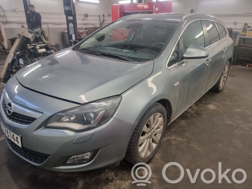 Astra J Astra  13248472