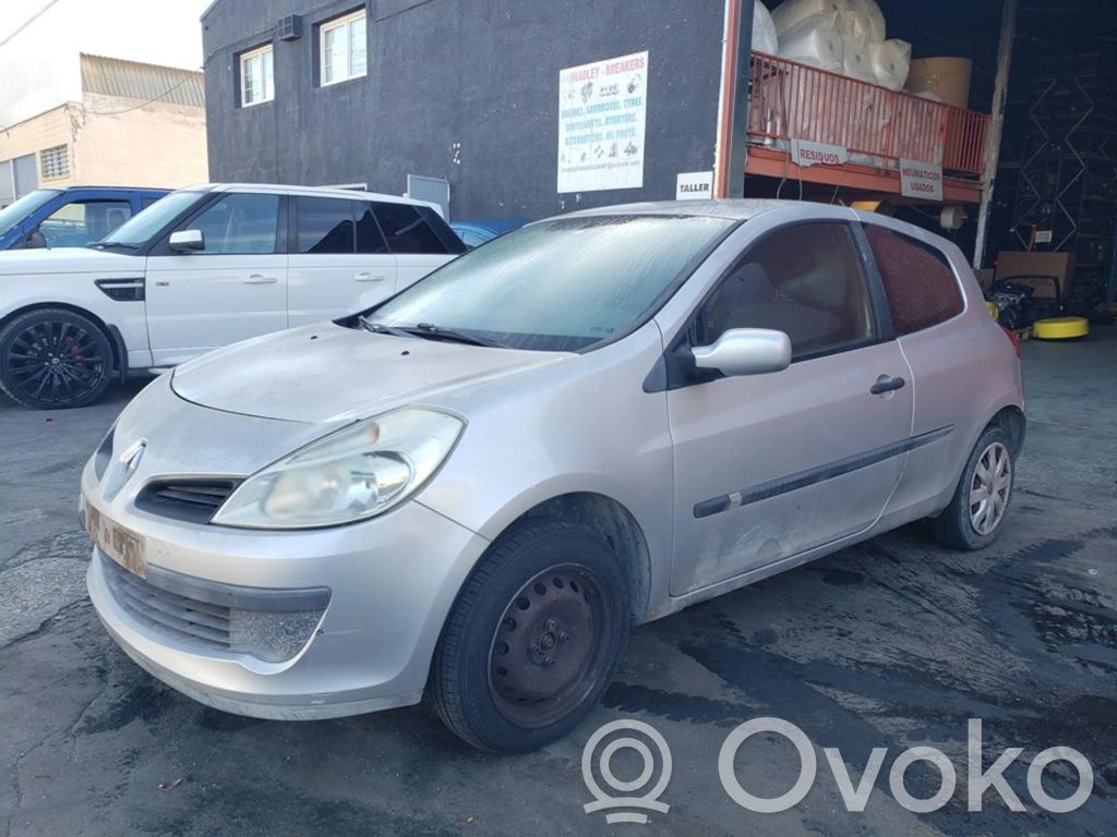 Clio III Clio  E098107A