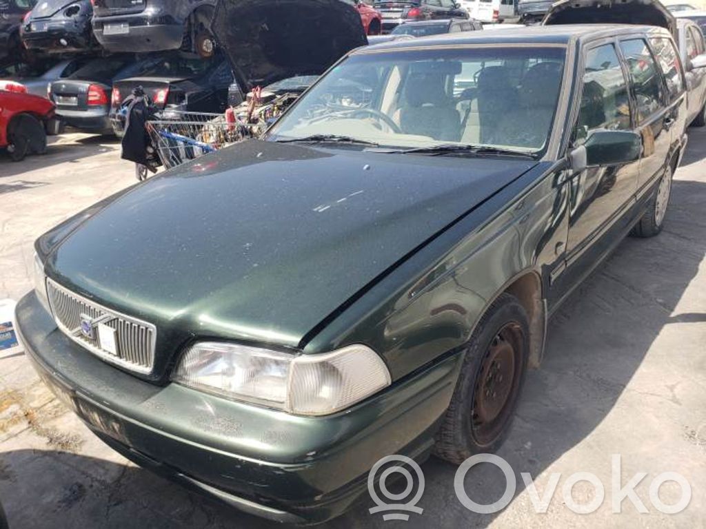 V70 S70, V70, V70 XC  0258006175