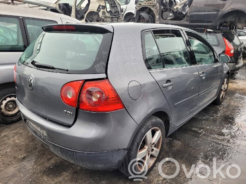 Golf V Golf  7L0839015