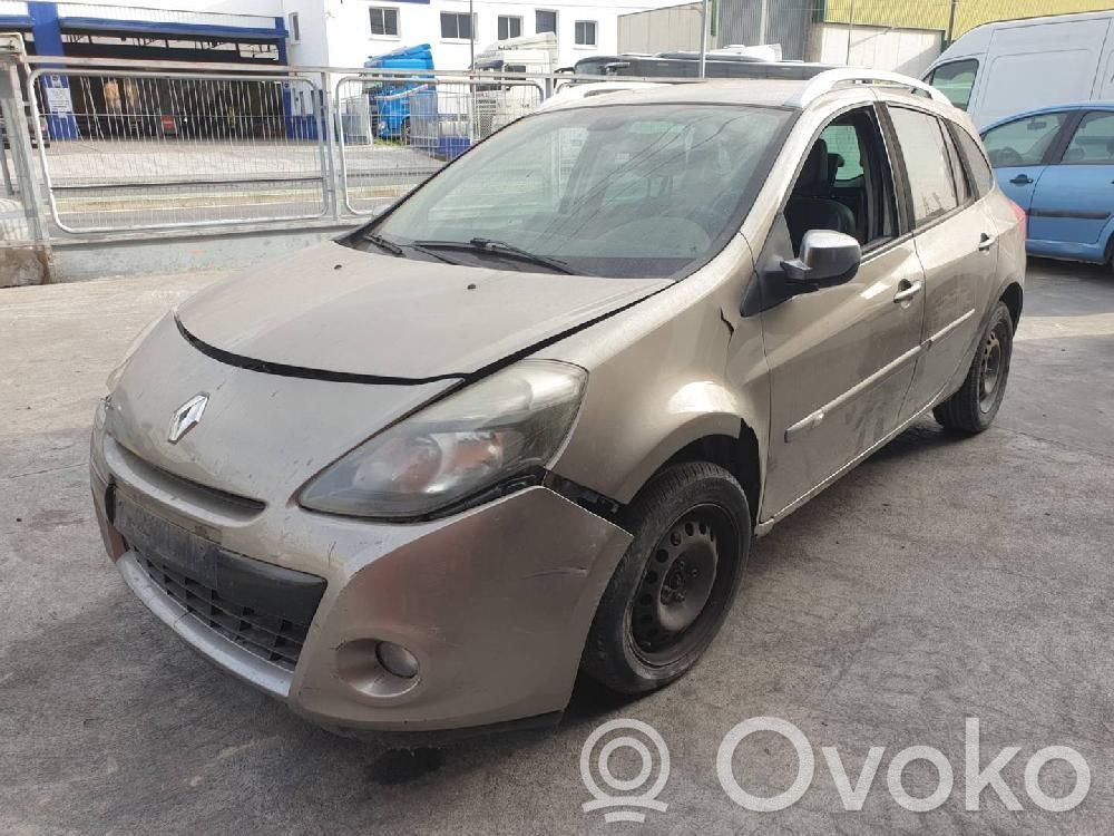 Clio III Clio  8200734400