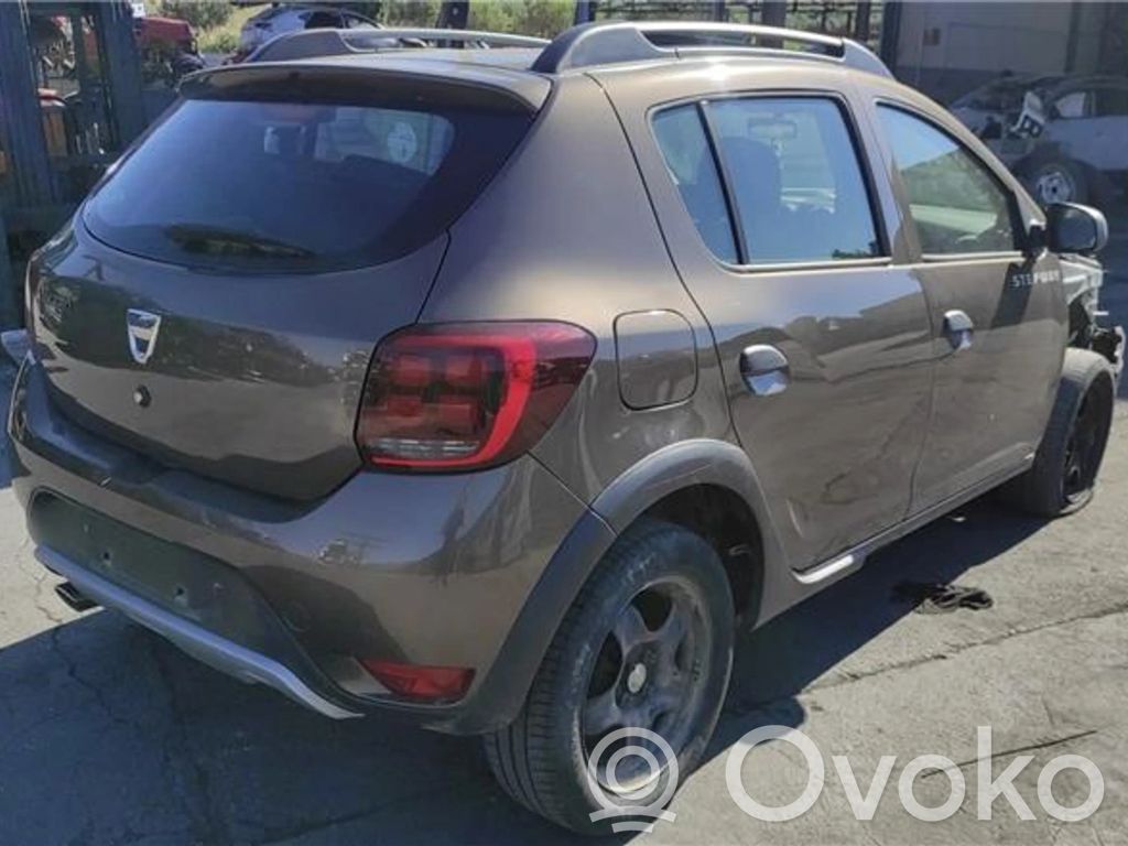 Sandero Sandero, Sandero Stepway
