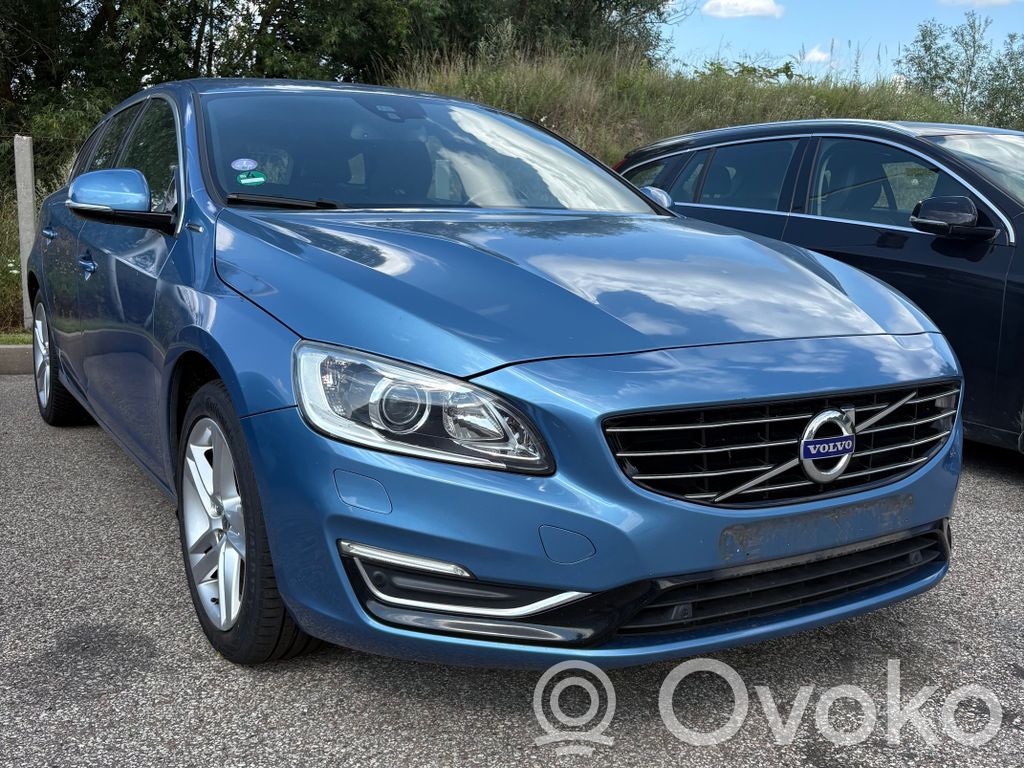 V60 V60, V60 Cross Country  30791703