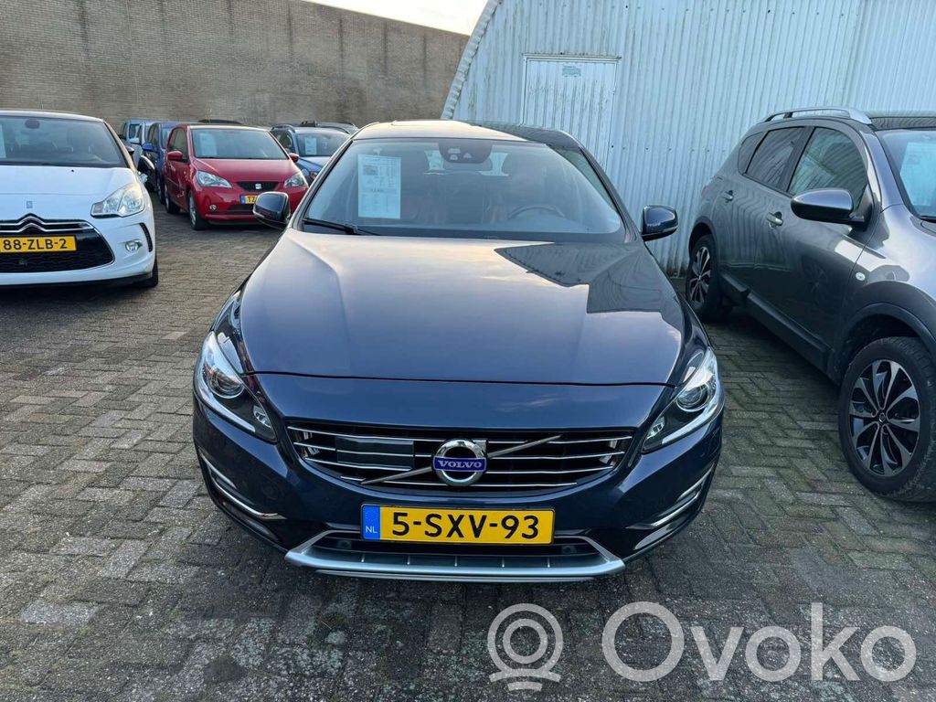 V60 V60, V60 Cross Country  30680474