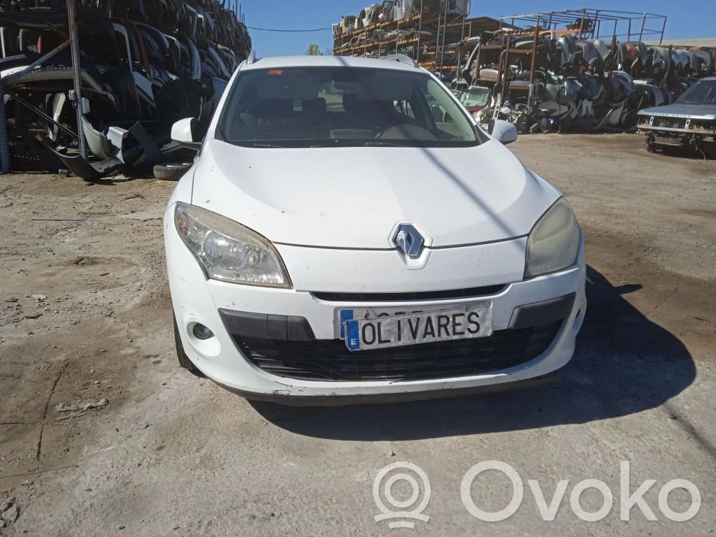 Megane III Megane  8201030260