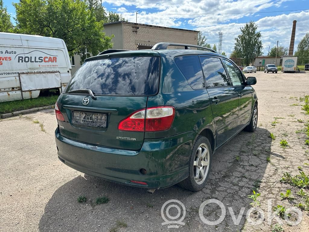 Avensis Verso Avensis Verso  8826612620