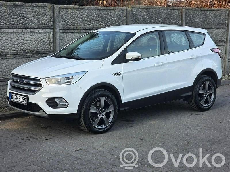 Kuga II Kuga  DS7G9F593EA