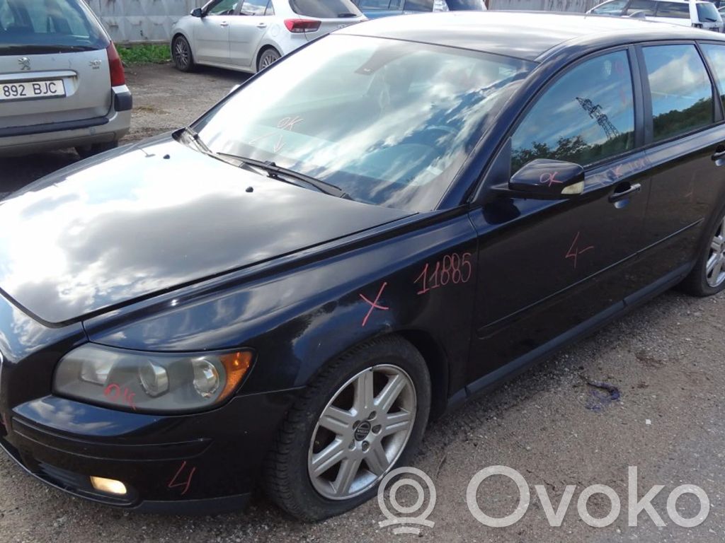 S40 S40, V40