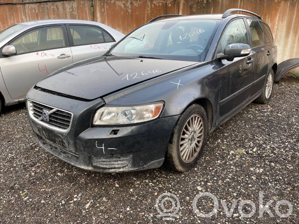 S40 S40, V40