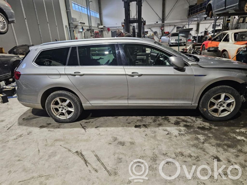 PASSAT B8 Passat  3G1880841E
