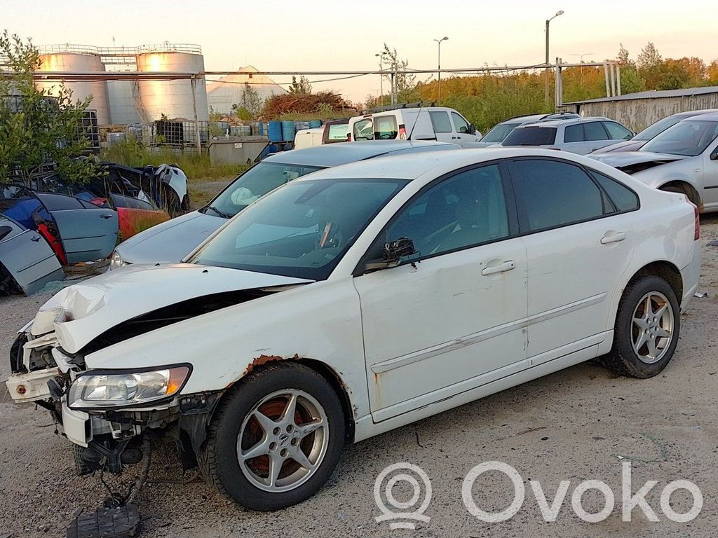 S40 S40, V40