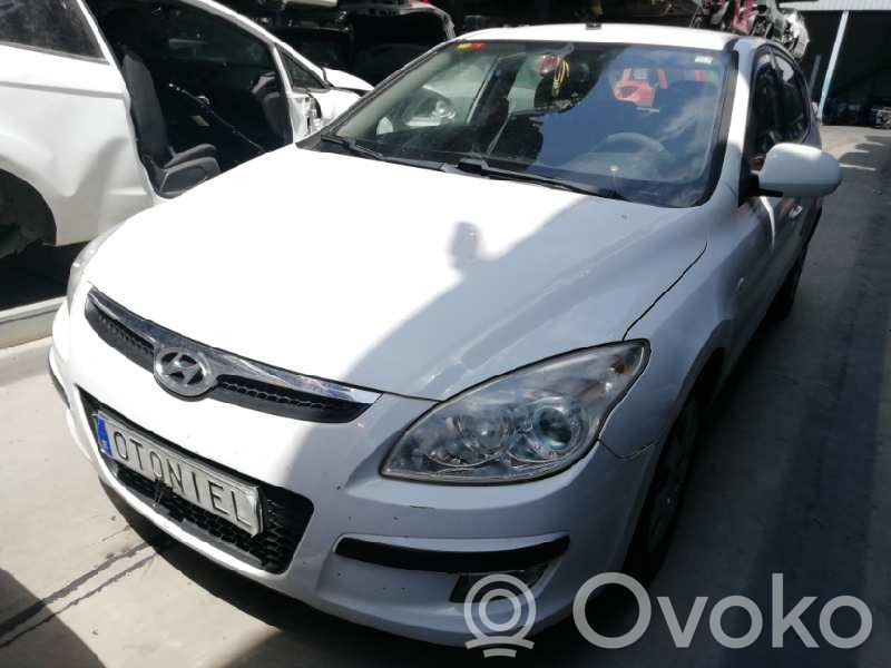 i30 i30  0281015213