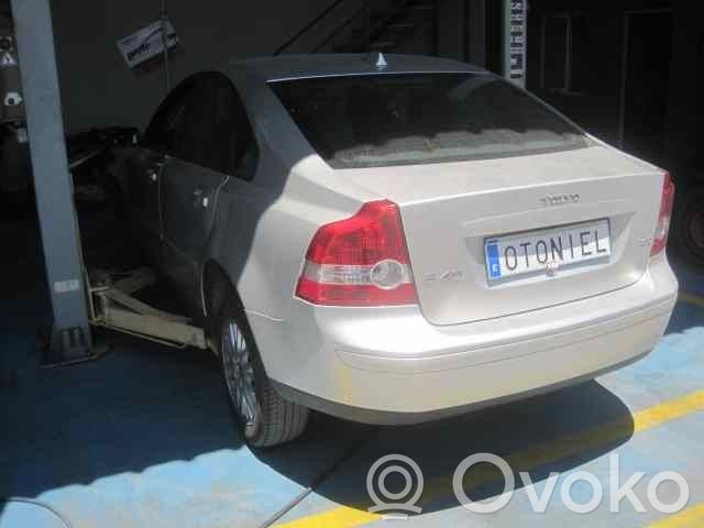 S40 S40, V40