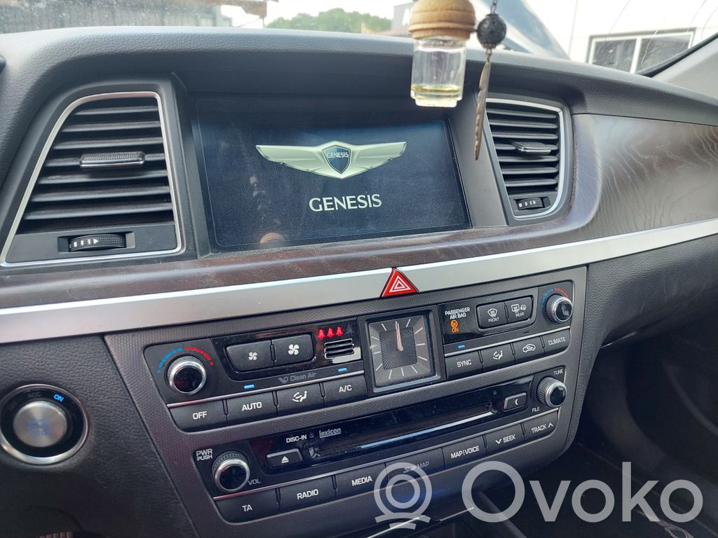 Genesis Genesis  28210B1000