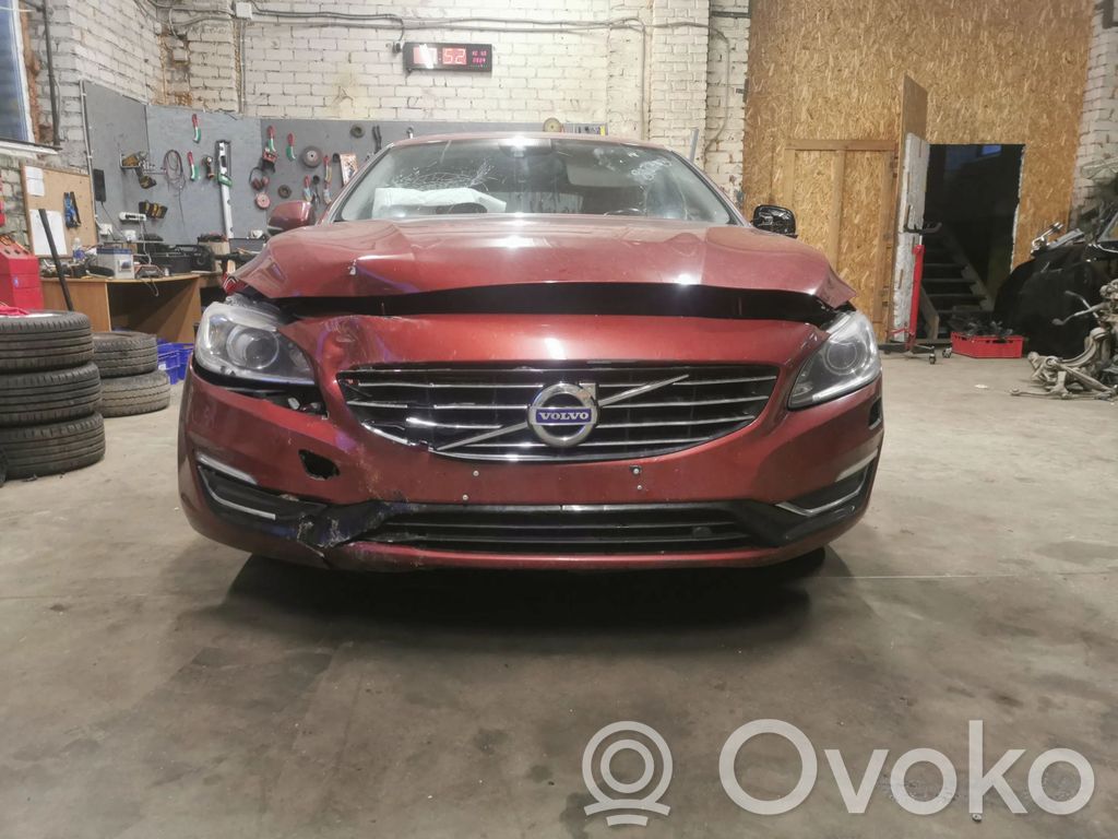 V60 V60, V60 Cross Country  31376499