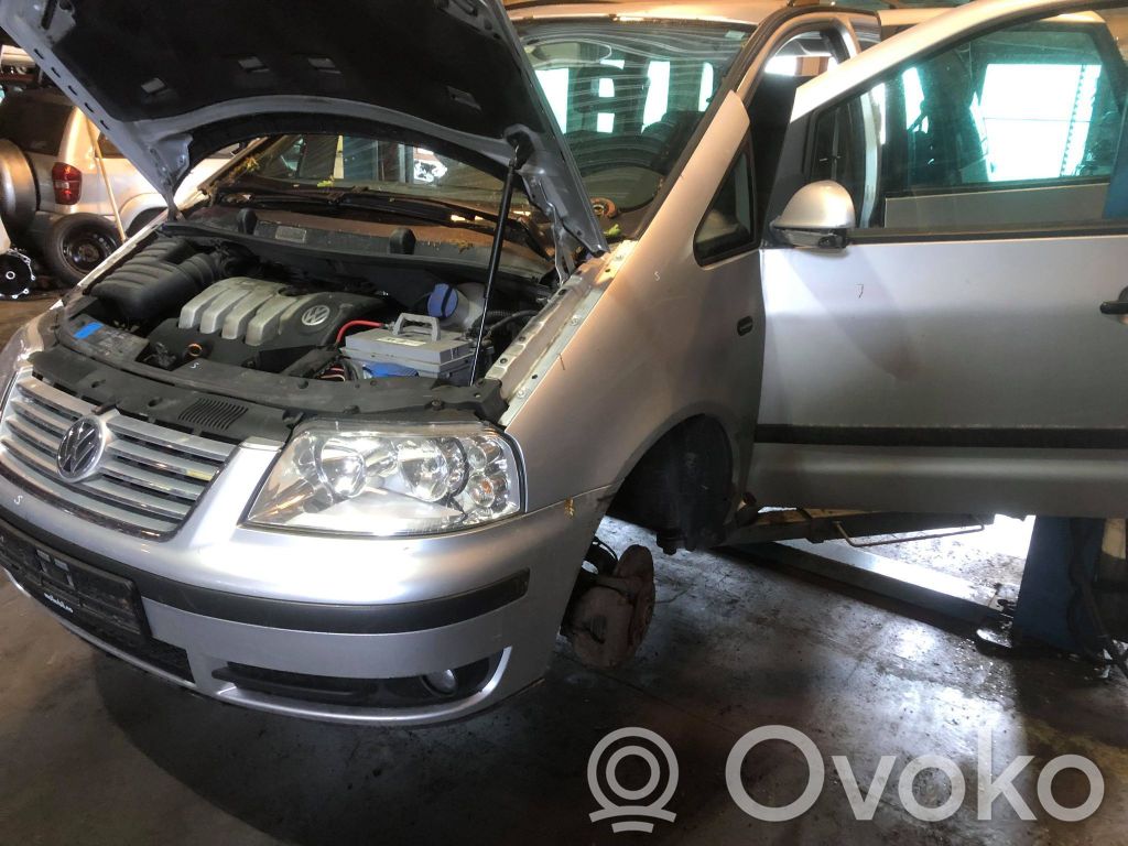 Sharan Sharan  06F903023J