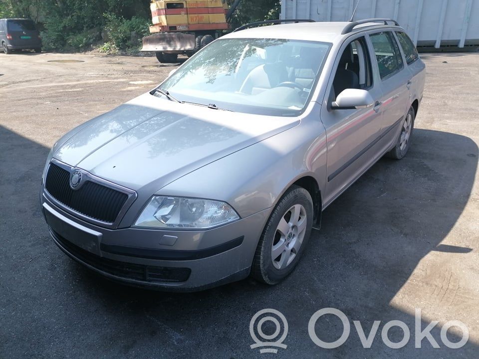 Octavia Mk2 (1Z) Octavia  1K0611939B