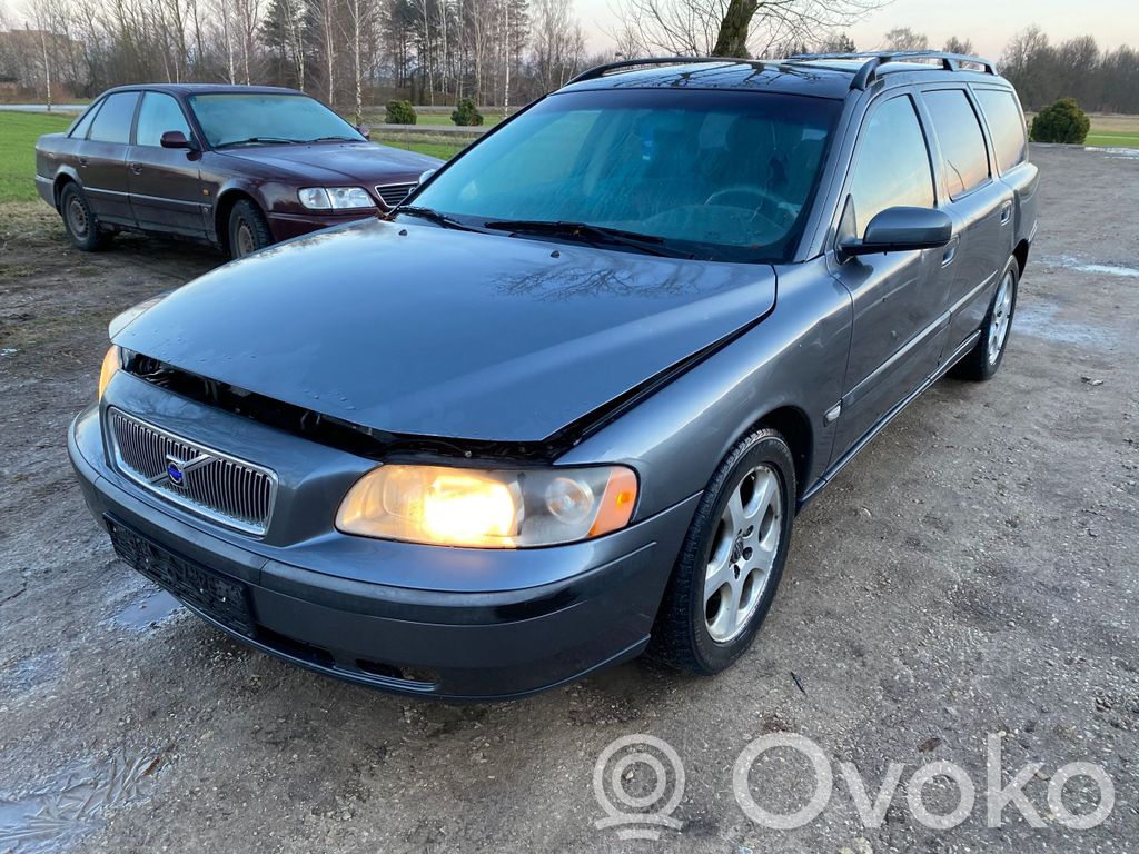 V70 S70, V70, V70 XC  8658352