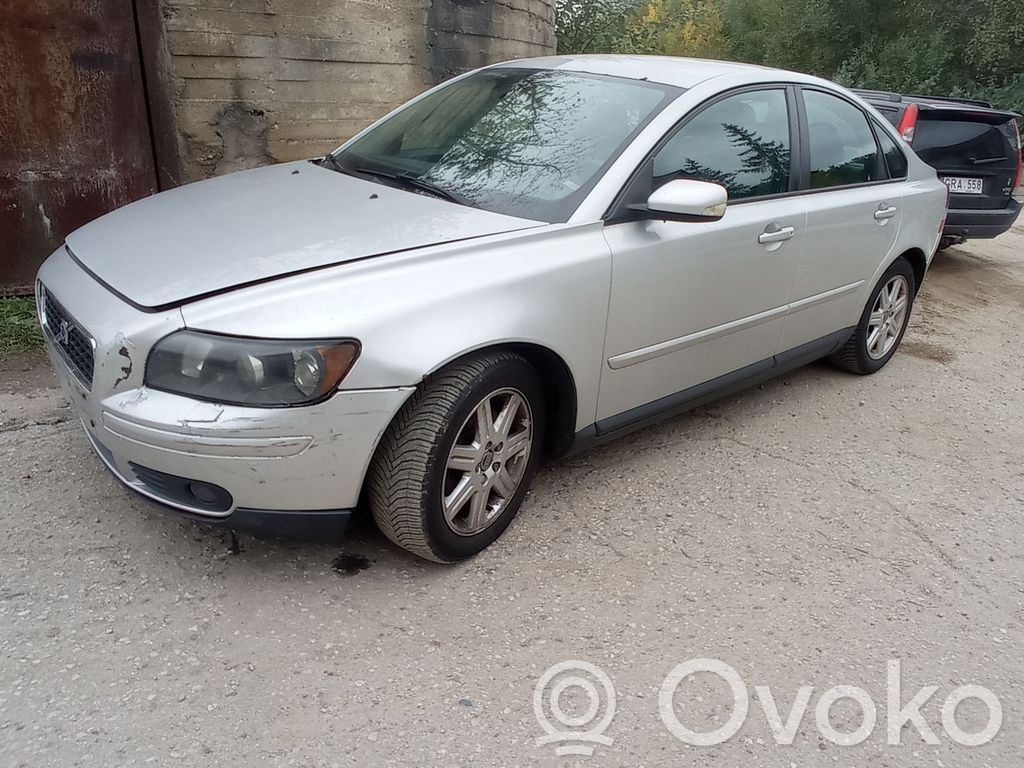 S40 S40, V40  9499896