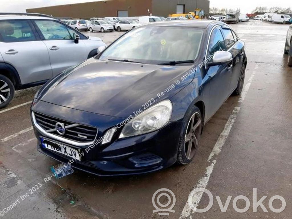 S60 S60  P39800482
