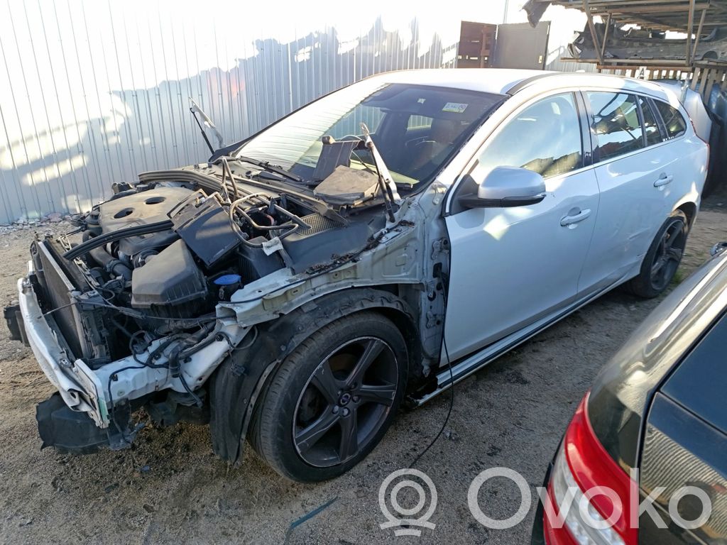 V60 V60, V60 Cross Country  31341343