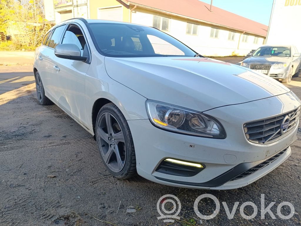 V60 V60, V60 Cross Country  940009402
