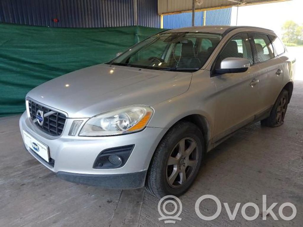 XC60 XC60  8676873