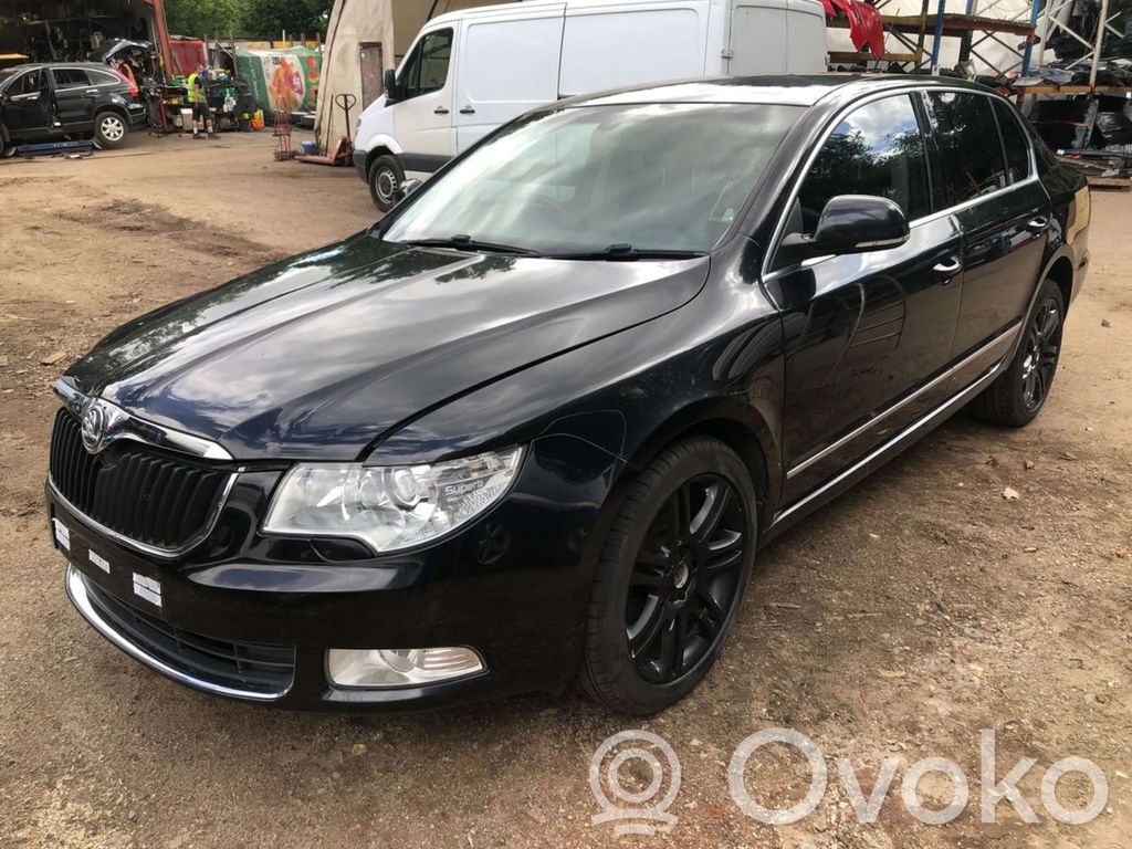 Superb B6 (3T) Superb  5M0907357C