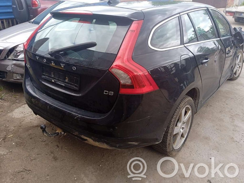 V60 V60, V60 Cross Country  31336983