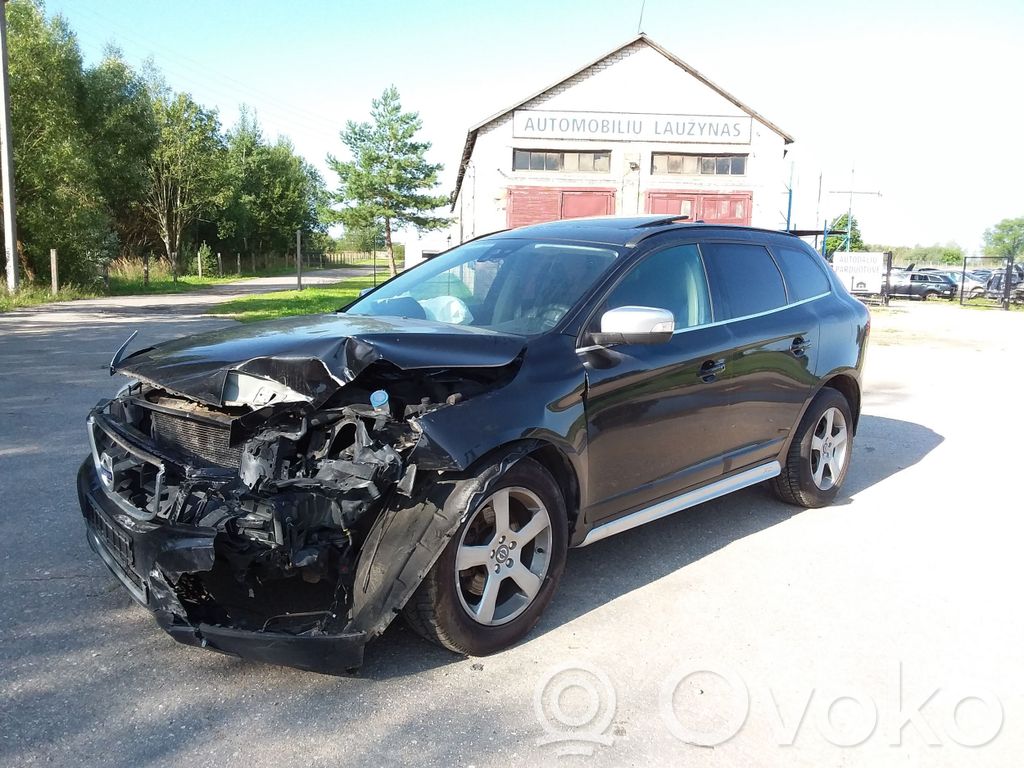 XC60 XC60  P31295504