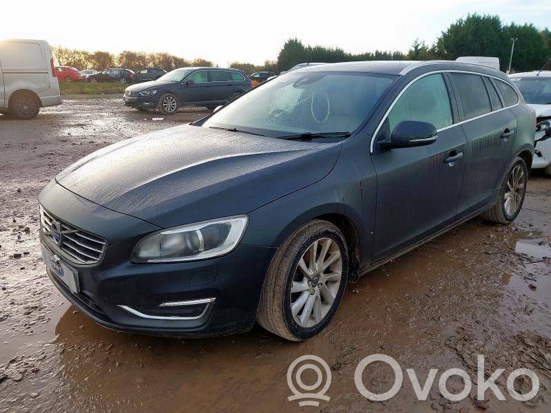 V60 V60, V60 Cross Country  90068996
