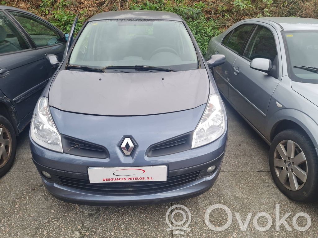 Clio III Clio  8200334969
