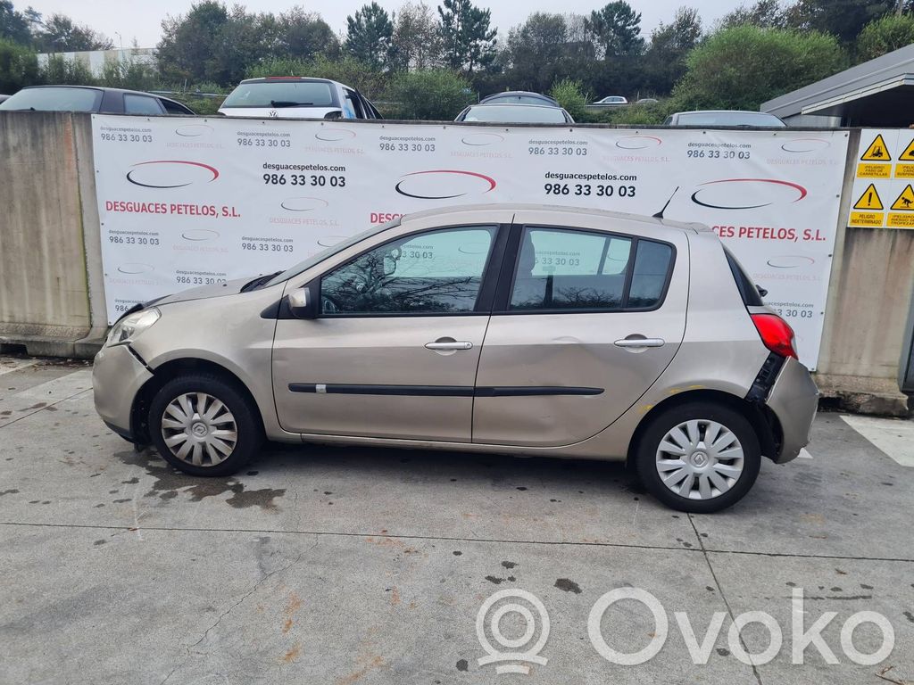 Clio III Clio  399776F