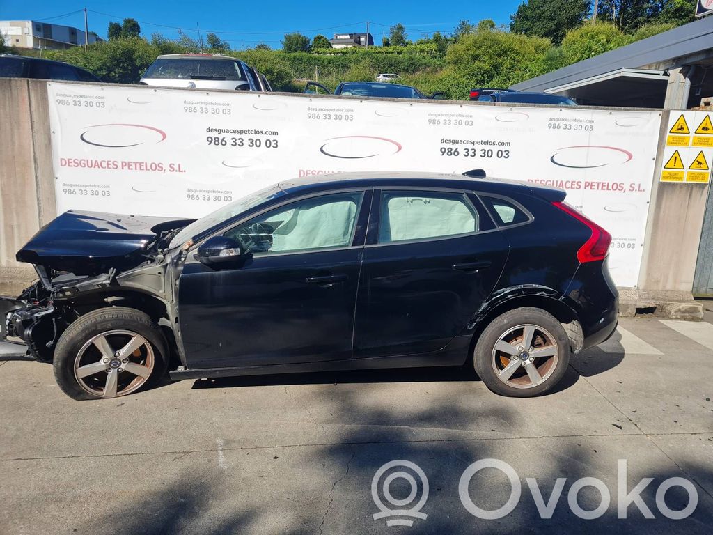 V40 S40, V40  P31423315