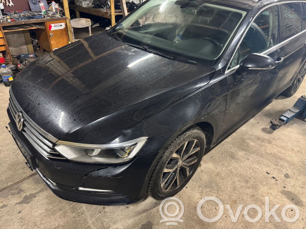 PASSAT B8 Passat  3G1867012