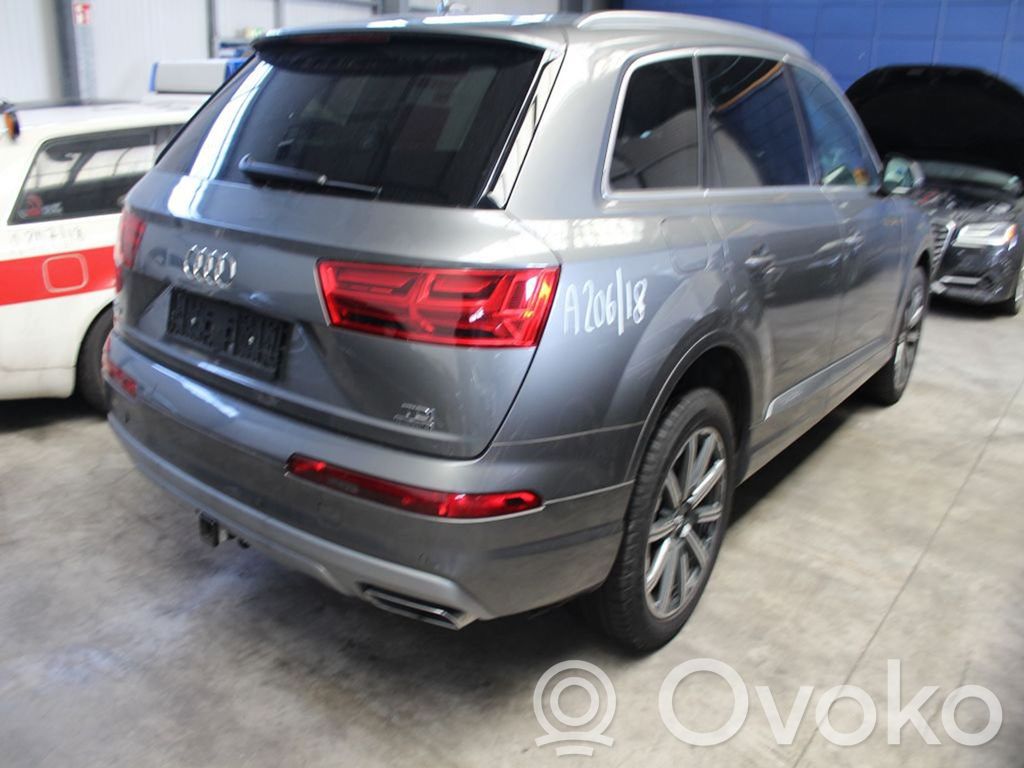 Q7 4M Q7  059121008G