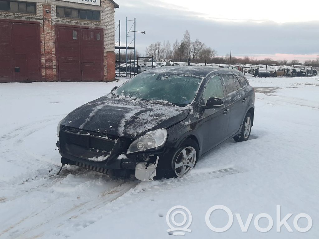 V60 V60, V60 Cross Country
