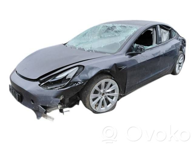 Model 3 Tesla Model 3  104435900A