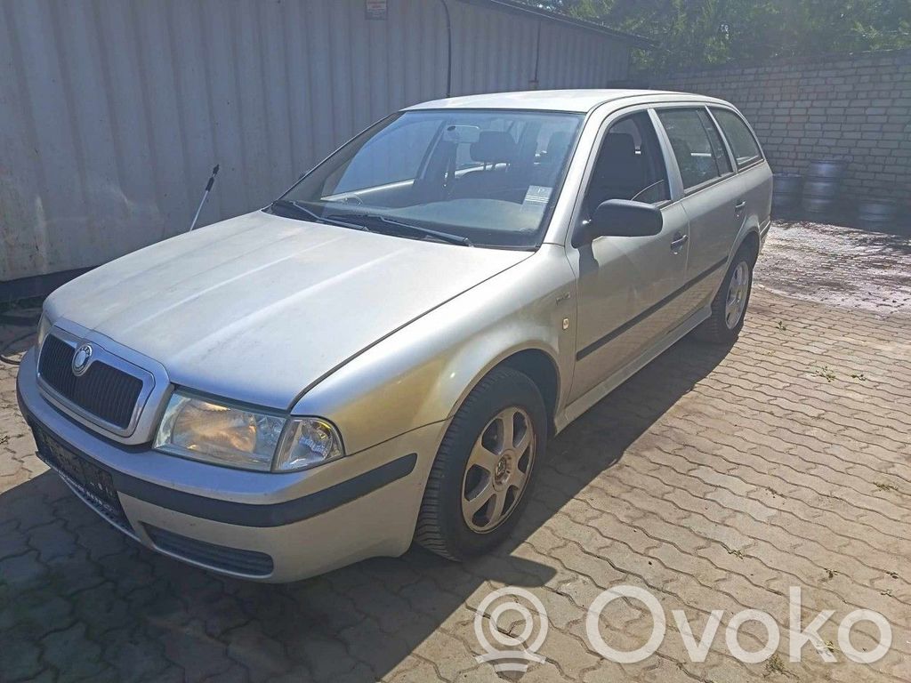 Octavia Mk1 (1U) Octavia  0258006257