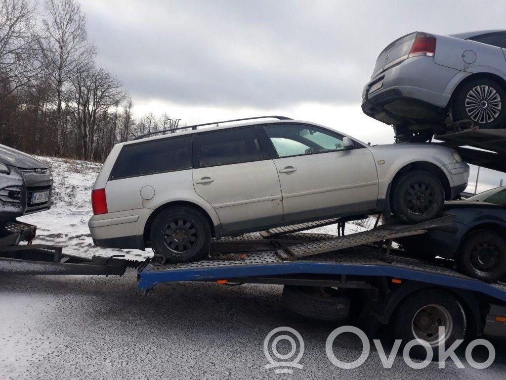 PASSAT B5 Passat  3B0858180