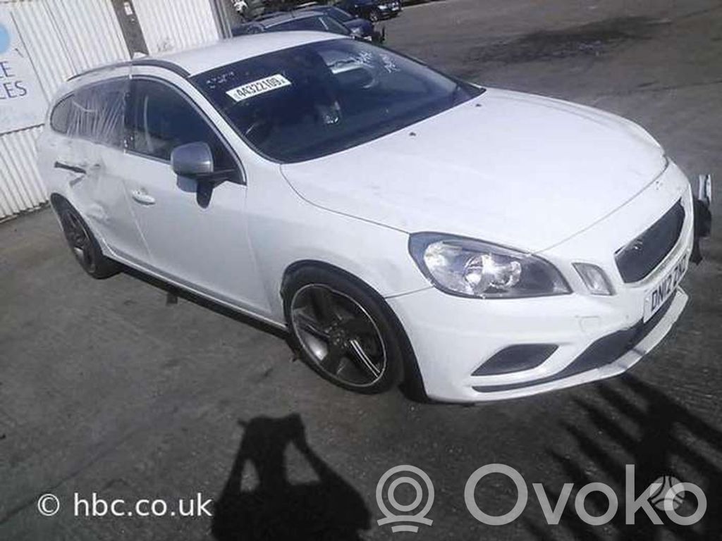 V60 V60, V60 Cross Country  31291823
