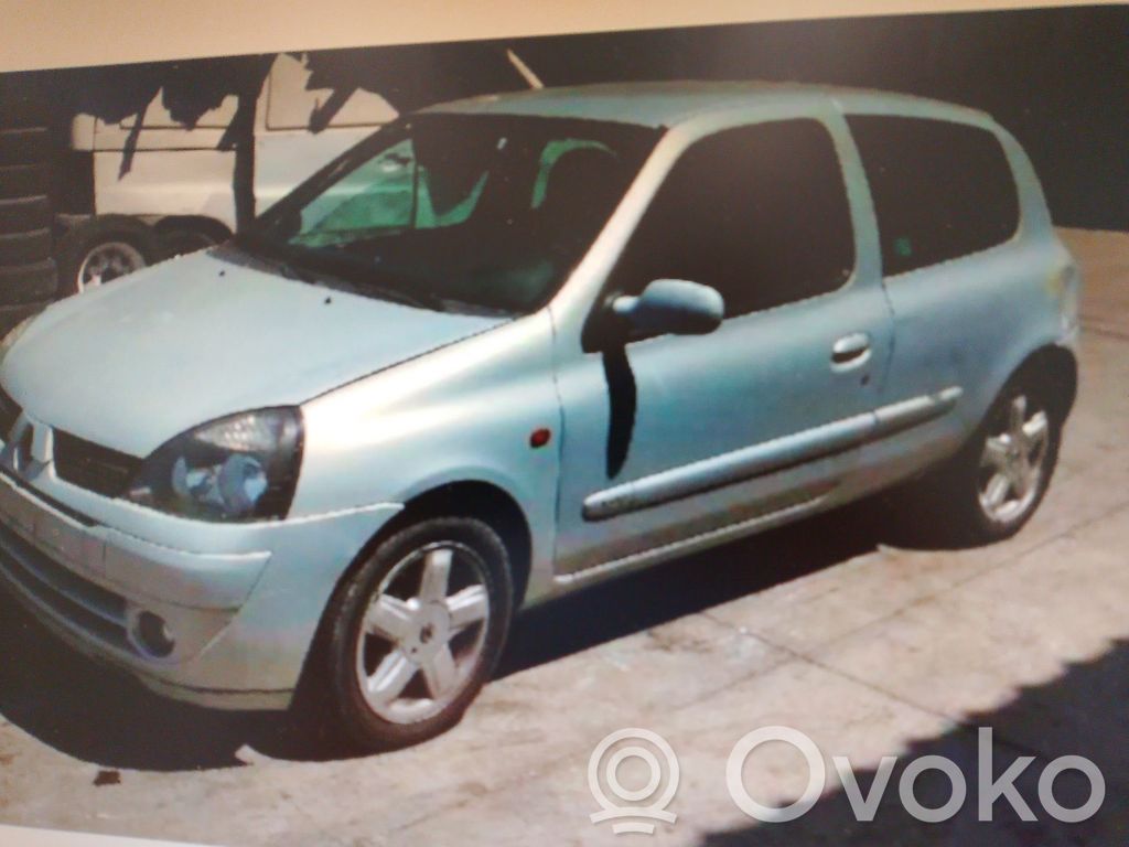 Clio III Clio  8200660025