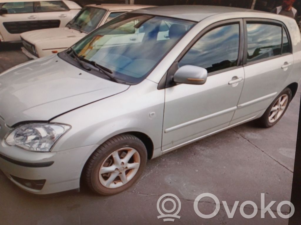 Corolla Verso E121 Corolla Verso  452500F040